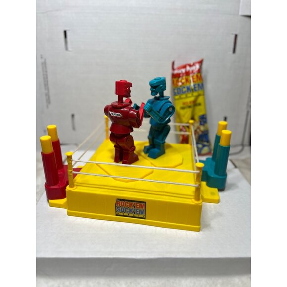 Rock’Em Sock’Em Robots boxing game by Mattel & Wacky Pack - Picture 5 of 7